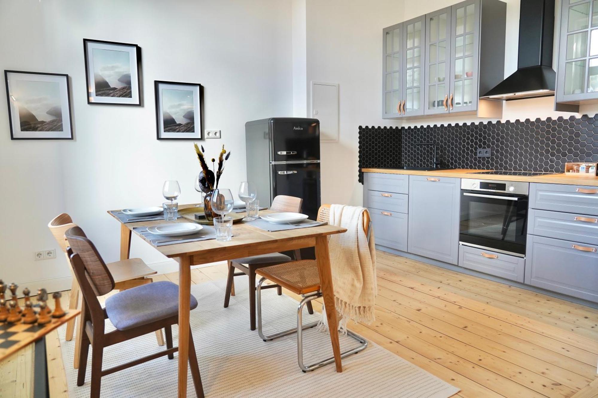 דירות וופרטל Luxurioeses Altbau Im Szenenviertel מראה חיצוני תמונה